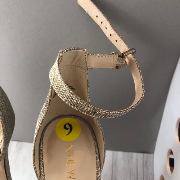 Heels - Picture 5 of 12